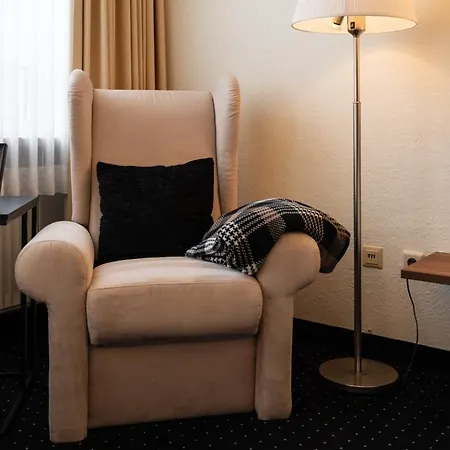 Отель Parkhotel Клоппенбург